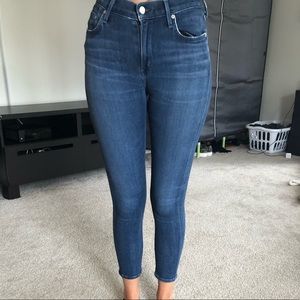 Comfortable stretchy high rise jeans